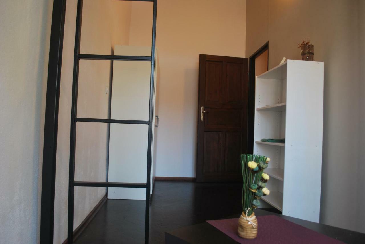 Pokoje W Cichym Mieszkaniu 50M Od Rynku Apartment วรอตซวาฟ ภายนอก รูปภาพ